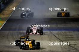 Nico Hulkenberg (GER) Renault Sport F1 Team RS17. 17.09.2017. Formula 1 World Championship, Rd 14, Singapore Grand Prix, Marina Bay Street Circuit, Singapore, Race Day.