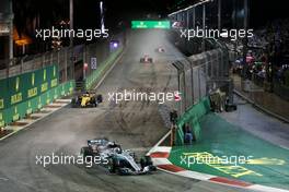 Valtteri Bottas (FIN) Mercedes AMG F1 W08. 17.09.2017. Formula 1 World Championship, Rd 14, Singapore Grand Prix, Marina Bay Street Circuit, Singapore, Race Day.