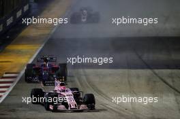 Esteban Ocon (FRA) Sahara Force India F1 VJM10. 17.09.2017. Formula 1 World Championship, Rd 14, Singapore Grand Prix, Marina Bay Street Circuit, Singapore, Race Day.