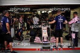 Sergio Perez (MEX) Sahara Force India F1 VJM10.  16.09.2017. Formula 1 World Championship, Rd 14, Singapore Grand Prix, Marina Bay Street Circuit, Singapore, Qualifying Day.