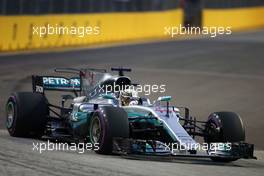 Lewis Hamilton (GBR) Mercedes AMG F1   16.09.2017. Formula 1 World Championship, Rd 14, Singapore Grand Prix, Marina Bay Street Circuit, Singapore, Qualifying Day.