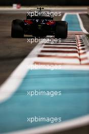 Pierre Gasly (FRA) Scuderia Toro Rosso STR12. 24.11.2017. Formula 1 World Championship, Rd 20, Abu Dhabi Grand Prix, Yas Marina Circuit, Abu Dhabi, Practice Day.