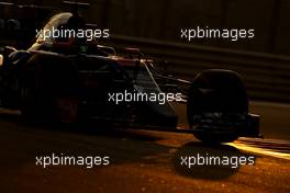 Brendon Hartley (NZ), Scuderia Toro Rosso  24.11.2017. Formula 1 World Championship, Rd 20, Abu Dhabi Grand Prix, Yas Marina Circuit, Abu Dhabi, Practice Day.