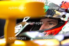 Nico Hulkenberg (GER) Renault Sport F1 Team  24.11.2017. Formula 1 World Championship, Rd 20, Abu Dhabi Grand Prix, Yas Marina Circuit, Abu Dhabi, Practice Day.