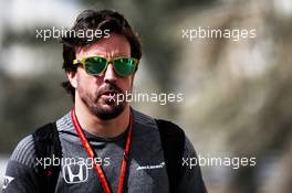 Fernando Alonso (ESP) McLaren. 24.11.2017. Formula 1 World Championship, Rd 20, Abu Dhabi Grand Prix, Yas Marina Circuit, Abu Dhabi, Practice Day.