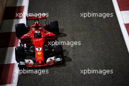 Kimi Raikkonen (FIN) Ferrari SF70H.                                24.11.2017. Formula 1 World Championship, Rd 20, Abu Dhabi Grand Prix, Yas Marina Circuit, Abu Dhabi, Practice Day.