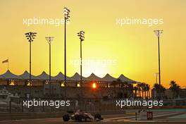Sergio Perez (MEX) Sahara Force India F1   24.11.2017. Formula 1 World Championship, Rd 20, Abu Dhabi Grand Prix, Yas Marina Circuit, Abu Dhabi, Practice Day.