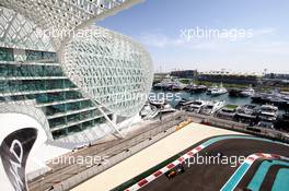 Nico Hulkenberg (GER) Renault Sport F1 Team RS17. 24.11.2017. Formula 1 World Championship, Rd 20, Abu Dhabi Grand Prix, Yas Marina Circuit, Abu Dhabi, Practice Day.