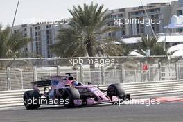 Sergio Perez (MEX) Sahara Force India F1 VJM10. 24.11.2017. Formula 1 World Championship, Rd 20, Abu Dhabi Grand Prix, Yas Marina Circuit, Abu Dhabi, Practice Day.