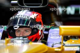 Nico Hulkenberg (GER) Renault Sport F1 Team  24.11.2017. Formula 1 World Championship, Rd 20, Abu Dhabi Grand Prix, Yas Marina Circuit, Abu Dhabi, Practice Day.