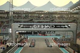 The grid. 26.11.2017. Formula 1 World Championship, Rd 20, Abu Dhabi Grand Prix, Yas Marina Circuit, Abu Dhabi, Race Day.