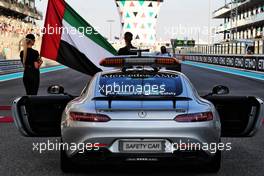 FIA Safety Car on the grid. 26.11.2017. Formula 1 World Championship, Rd 20, Abu Dhabi Grand Prix, Yas Marina Circuit, Abu Dhabi, Race Day.