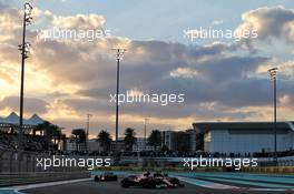 Kimi Raikkonen (FIN) Ferrari SF70H. 26.11.2017. Formula 1 World Championship, Rd 20, Abu Dhabi Grand Prix, Yas Marina Circuit, Abu Dhabi, Race Day.