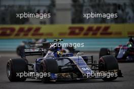 Pascal Wehrlein (GER) Sauber C36. 26.11.2017. Formula 1 World Championship, Rd 20, Abu Dhabi Grand Prix, Yas Marina Circuit, Abu Dhabi, Race Day.