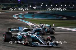 Valtteri Bottas (FIN) Mercedes AMG F1 W08 leads team mate Lewis Hamilton (GBR) Mercedes AMG F1 W08. 26.11.2017. Formula 1 World Championship, Rd 20, Abu Dhabi Grand Prix, Yas Marina Circuit, Abu Dhabi, Race Day.