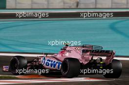 Esteban Ocon (FRA) Sahara Force India F1 VJM10. 26.11.2017. Formula 1 World Championship, Rd 20, Abu Dhabi Grand Prix, Yas Marina Circuit, Abu Dhabi, Race Day.