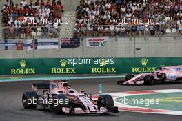 Sergio Perez (MEX) Sahara Force India F1 VJM10. 26.11.2017. Formula 1 World Championship, Rd 20, Abu Dhabi Grand Prix, Yas Marina Circuit, Abu Dhabi, Race Day.