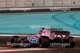 Sergio Perez (MEX) Sahara Force India F1 VJM10. 26.11.2017. Formula 1 World Championship, Rd 20, Abu Dhabi Grand Prix, Yas Marina Circuit, Abu Dhabi, Race Day.