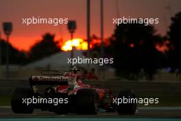 Kimi Raikkonen (FIN) Scuderia Ferrari  26.11.2017. Formula 1 World Championship, Rd 20, Abu Dhabi Grand Prix, Yas Marina Circuit, Abu Dhabi, Race Day.