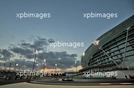 Valtteri Bottas (FIN) Mercedes AMG F1 W08. 26.11.2017. Formula 1 World Championship, Rd 20, Abu Dhabi Grand Prix, Yas Marina Circuit, Abu Dhabi, Race Day.