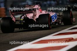 Sergio Perez (MEX) Sahara Force India F1 VJM10. 26.11.2017. Formula 1 World Championship, Rd 20, Abu Dhabi Grand Prix, Yas Marina Circuit, Abu Dhabi, Race Day.