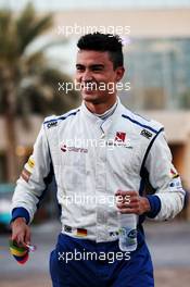 Pascal Wehrlein (GER) Sauber F1 Team. 25.11.2017. Formula 1 World Championship, Rd 20, Abu Dhabi Grand Prix, Yas Marina Circuit, Abu Dhabi, Qualifying Day.