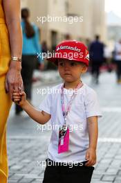 Robin Raikkonen (FIN), son of Kimi Raikkonen (FIN) Ferrari. 25.11.2017. Formula 1 World Championship, Rd 20, Abu Dhabi Grand Prix, Yas Marina Circuit, Abu Dhabi, Qualifying Day.