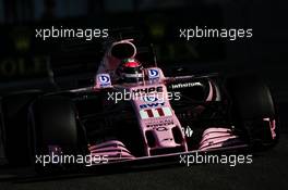 Sergio Perez (MEX) Sahara Force India F1 VJM10. 25.11.2017. Formula 1 World Championship, Rd 20, Abu Dhabi Grand Prix, Yas Marina Circuit, Abu Dhabi, Qualifying Day.