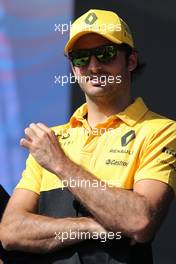 Carlos Sainz Jr (ESP) Renault F1 Team  26.11.2017. Formula 1 World Championship, Rd 20, Abu Dhabi Grand Prix, Yas Marina Circuit, Abu Dhabi, Race Day.