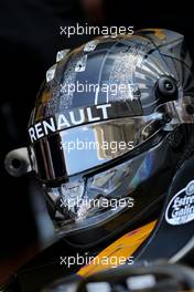 Nico Hulkenberg (GER) Renault Sport F1 Team   26.11.2017. Formula 1 World Championship, Rd 20, Abu Dhabi Grand Prix, Yas Marina Circuit, Abu Dhabi, Race Day.