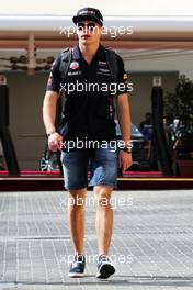 Max Verstappen (NLD) Red Bull Racing. 23.11.2017. Formula 1 World Championship, Rd 20, Abu Dhabi Grand Prix, Yas Marina Circuit, Abu Dhabi, Preparation Day.