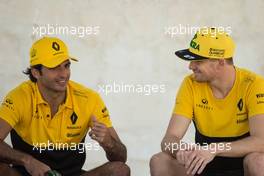 (L to R): Carlos Sainz Jr (ESP) Renault Sport F1 Team with team mate Nico Hulkenberg (GER) Renault Sport F1 Team. 23.11.2017. Formula 1 World Championship, Rd 20, Abu Dhabi Grand Prix, Yas Marina Circuit, Abu Dhabi, Preparation Day.
