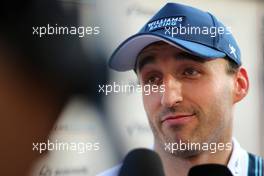 Robert Kubica (POL), Williams F1 Team  28.11.2017. Formula 1 Testing, Yas Marina Circuit, Abu Dhabi, Tuesday.