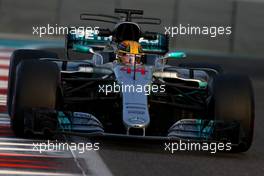 Lewis Hamilton (GBR) Mercedes AMG F1   28.11.2017. Formula 1 Testing, Yas Marina Circuit, Abu Dhabi, Tuesday.