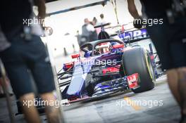 Sean Gelael (IDN) Scuderia Toro Rosso Test Driver.  28.11.2017. Formula 1 Testing, Yas Marina Circuit, Abu Dhabi, Tuesday.