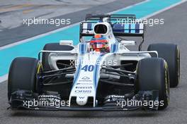 Robert Kubica (POL), Williams F1 Team  28.11.2017. Formula 1 Testing, Yas Marina Circuit, Abu Dhabi, Tuesday.