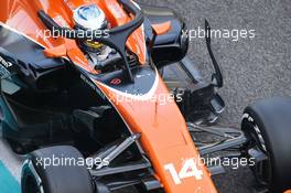 Fernando Alonso (ESP) McLaren MCL32. 28.11.2017. Formula 1 Testing, Yas Marina Circuit, Abu Dhabi, Tuesday.