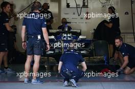 Marcus Ericsson (SWE) Sauber C36. 28.11.2017. Formula 1 Testing, Yas Marina Circuit, Abu Dhabi, Tuesday.