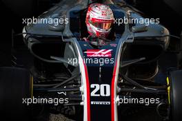 Kevin Magnussen (DEN) Haas VF-17. 29.11.2017. Formula 1 Testing, Yas Marina Circuit, Abu Dhabi, Wednesday.