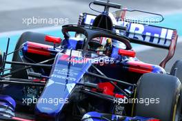 Pierre Gasly (FRA), Scuderia Toro Rosso  29.11.2017. Formula 1 Testing, Yas Marina Circuit, Abu Dhabi, Wednesday.