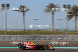 Max Verstappen (NLD) Red Bull Racing  29.11.2017. Formula 1 Testing, Yas Marina Circuit, Abu Dhabi, Wednesday.