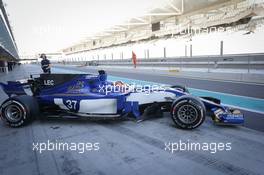 Charles Leclerc (MON) Sauber C36 Test Driver. 29.11.2017. Formula 1 Testing, Yas Marina Circuit, Abu Dhabi, Wednesday.