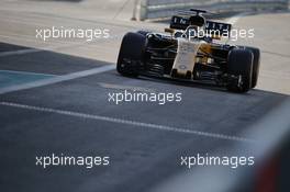 Carlos Sainz Jr (ESP) Renault. 29.11.2017. Formula 1 Testing, Yas Marina Circuit, Abu Dhabi, Tuesday.