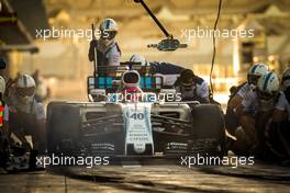 Robert Kubica (POL), Williams F1 Team.  29.11.2017. Formula 1 Testing, Yas Marina Circuit, Abu Dhabi, Tuesday.