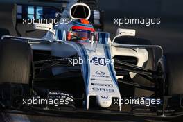 Robert Kubica (POL), Williams F1 Team  29.11.2017. Formula 1 Testing, Yas Marina Circuit, Abu Dhabi, Wednesday.