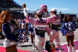 (L to R): Sergio Perez (MEX) Sahara Force India F1 and Esteban Ocon (FRA) Sahara Force India F1 Team on the grid.                                22.10.2017. Formula 1 World Championship, Rd 17, United States Grand Prix, Austin, Texas, USA, Race Day.