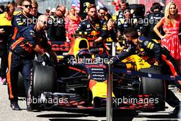 Max Verstappen (NLD) Red Bull Racing RB13 on the grid. 22.10.2017. Formula 1 World Championship, Rd 17, United States Grand Prix, Austin, Texas, USA, Race Day.