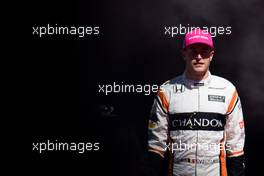 Stoffel Vandoorne (BEL) McLaren on the grid. 22.10.2017. Formula 1 World Championship, Rd 17, United States Grand Prix, Austin, Texas, USA, Race Day.