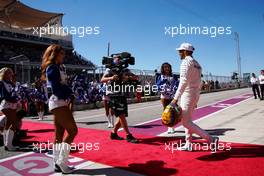 Lewis Hamilton (GBR) Mercedes AMG F1 on the grid.                                22.10.2017. Formula 1 World Championship, Rd 17, United States Grand Prix, Austin, Texas, USA, Race Day.