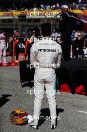 Lewis Hamilton (GBR) Mercedes AMG F1 as the grid observes the national anthem. 22.10.2017. Formula 1 World Championship, Rd 17, United States Grand Prix, Austin, Texas, USA, Race Day.
